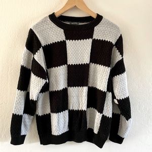 Wild Fable, B & W, checkered, ultra soft double layer sweater, size S